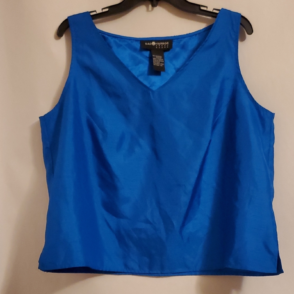 Sag Harbor Women's Sleeveless V-Neck Top - Blue